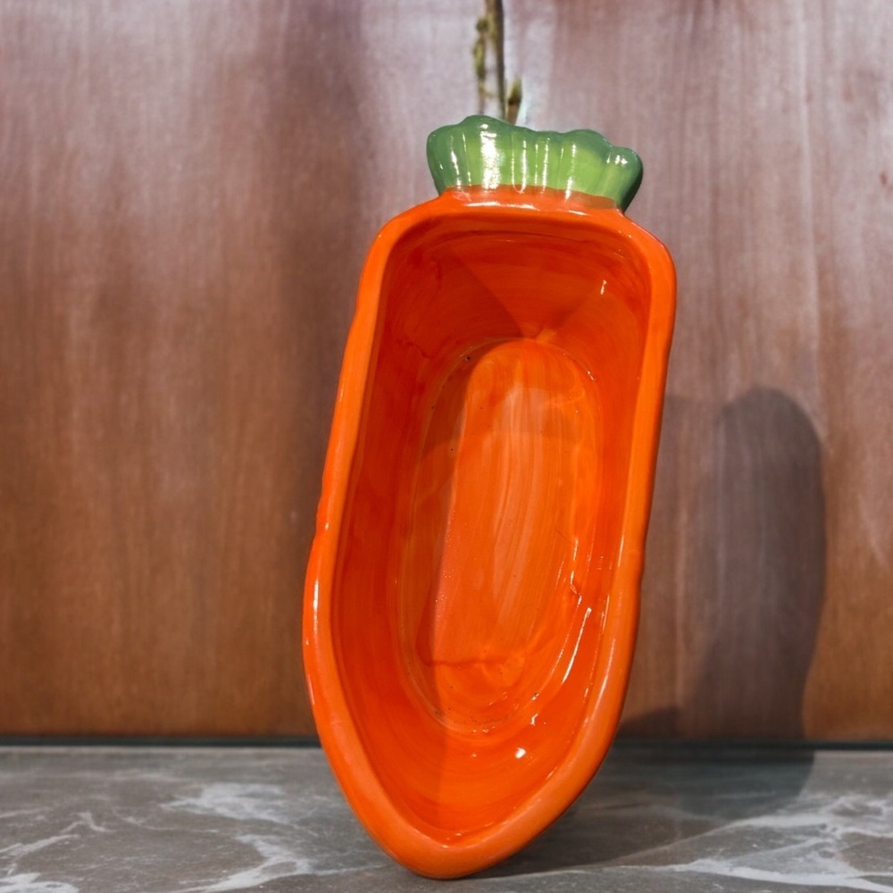 Vege - T - Bowl  22 oz  Carrot Bowl Made for Small Pets Rabbits Guinea Pigs - Picture 4 of 5